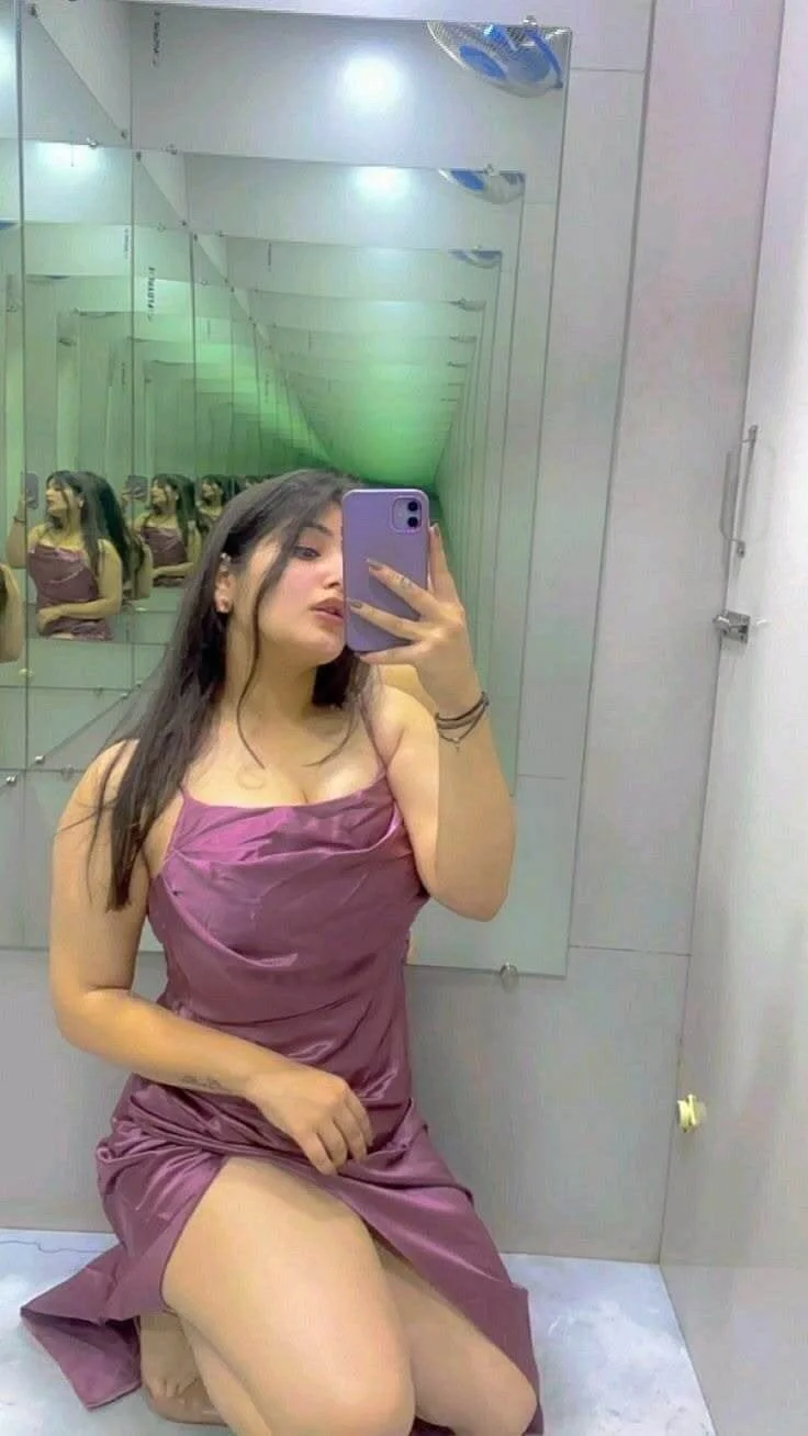 Sophia here - Your sweet & sexy escape